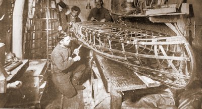 Se construyó un barco seccional ligero, pub. Londres 1907 (foto b/n) de Anthony Fiala