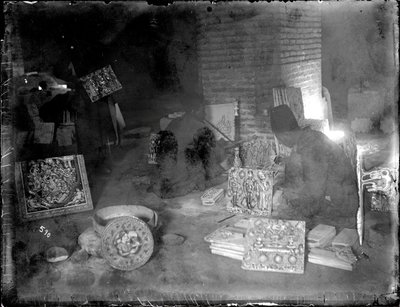Fabricantes de azulejos en su taller, c.1880-1930 de Antoin Sevruguin