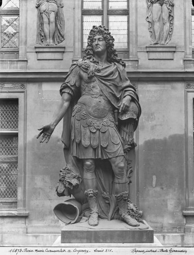 Estatua de Luis XIV (1638-1715), cour d