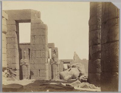 Ramesseum con la estatua de Antonio Beato