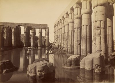 El patio inundado de Amenhotep III en el templo de Luxor de Antonio Beato
