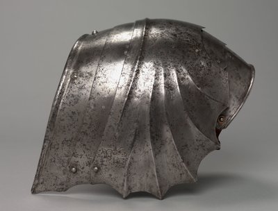 Hombrera gótica en forma de abanico, c.1485-1500 de Antonio Missaglia