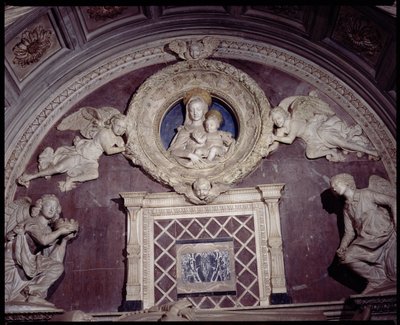 La Tumba del Cardenal de Portugal (detalle) de Antonio Rossellino