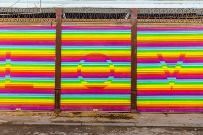 LOV(E), 2019 (fotografía digital) de Antonio Schubert