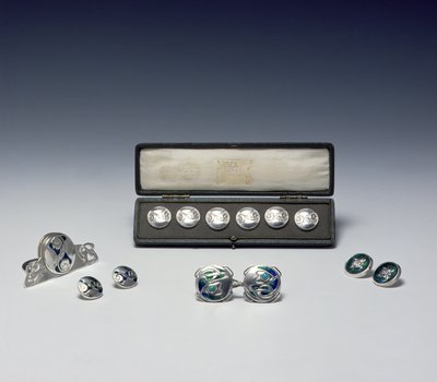 Una Selección de Platería Liberty, c.1901-07 de Archibald Knox
