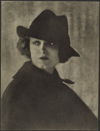 [Retrato de una actriz de Hollywood no identificada] de Arthur F. Kales