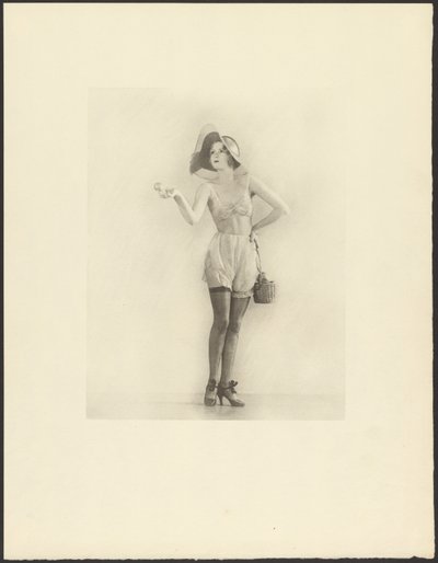 [Mujer en lencería] de Arthur F. Kales
