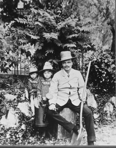 Autorretrato de August Strindberg, con sus hijos en el campo de August Johan Strindberg
