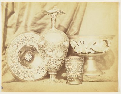 [Platos con motivos esmaltados] de Augustus W. Franks