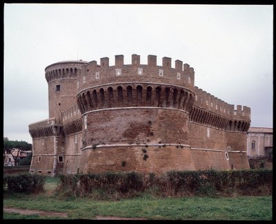 Arte medieval: vista del castillo del Papa Julio II (Giulio) realizado por el arquitecto Baccio Pontelli (ca. 1450-1494), Gregoriopoli de Baccio Pontelli