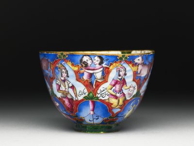 Cuenco con tapa, platillo y cuchara con decoración astrológica, principios del siglo XIX de Baqir