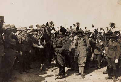 Benito Mussolini con su fascista e Italo Balbo en Libia en Trípoli de Barbera La