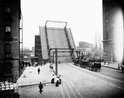 Puente de State Street, Chicago, Illinois, EE.UU., c.1905 de Barnes and Crosby