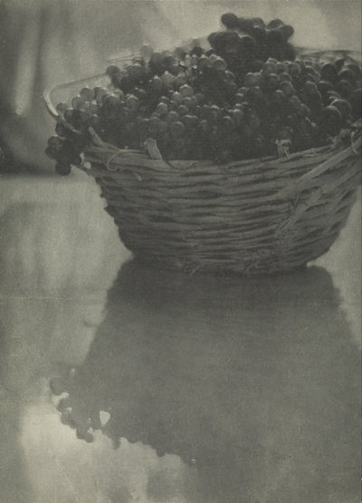 Naturaleza muerta con uvas de Baron Adolf De Meyer
