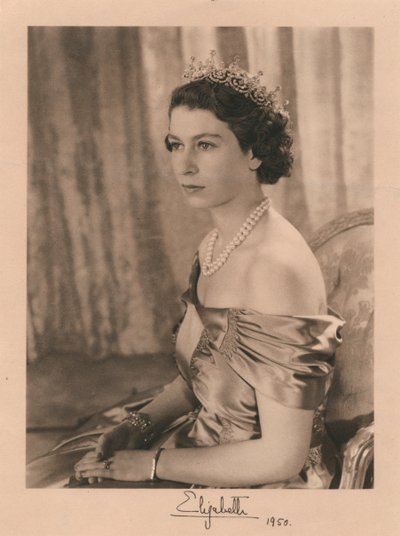 Elizabeth, 1950 de Baron Sterling Henry Nahum