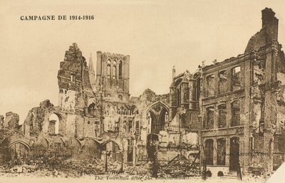 Hotel de Ville después del bombardeo, Ypres, 1915 de Belgian Photographer
