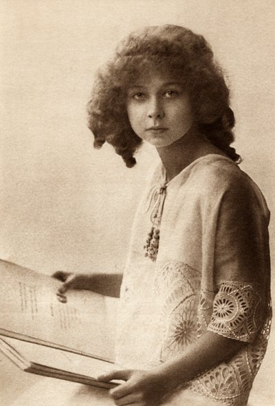 Princesa Marie José de Bélgica, del Libro Infantil de la Princesa Marie-José, publicado en 1916 de Belgian Photographer