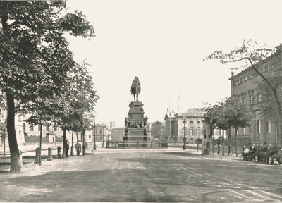 Estatua de Federico el Grande, Unter Den Linden, Berlín, Alemania, 1895 de Berlin Photographic Co