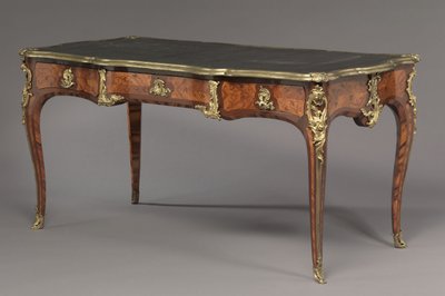 Escritorio de mesa de Bernard II van Riesen Burgh