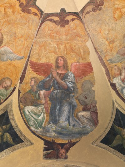 Ángel orando entre dos músicos arrodillados y querubines de Bernardino Luini