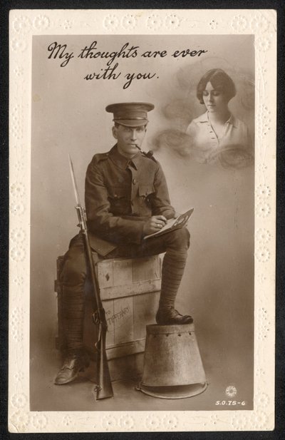 Reino Unido: Una postal sentimental producida por el Cairo Postcard Trust, El Cairo, Egipto, durante la Primera Guerra Mundial. de British Photographer