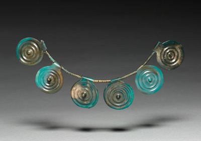 Elementos de un collar, c.1400-1300 a.C. de Bronze Age