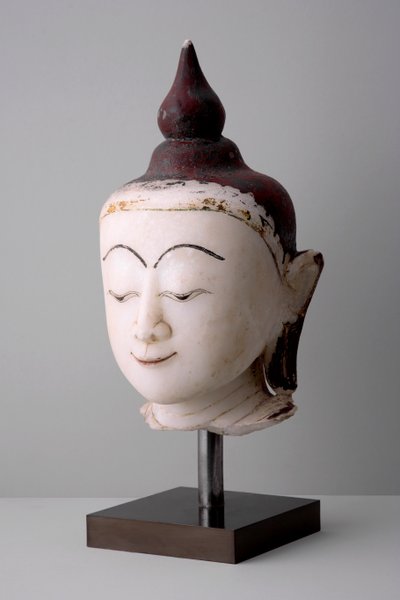 Cabeza de un Buda, estilo Mon de Burmese School
