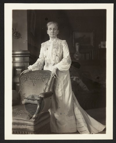 Sra. John Arbuckle, c.1900-10 de Burr William McIntosh