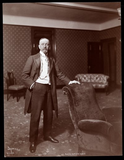 Henry Arthur Jones, 1905 de Byron Company