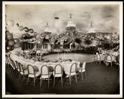 El techo vienés en el Hotel St. Regis, 1937 de Byron Company
