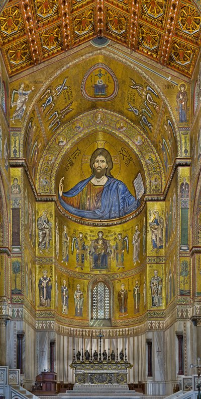Vista del ábside con los mosaicos bizantinos realizados entre el siglo XII y mediados del siglo XIII por obreros en parte locales y en parte venecianos, incluido el famoso Cristo Pantocrátor (mosaico) de Byzantine