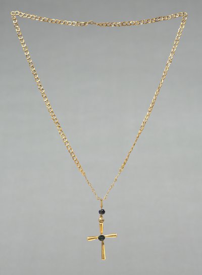 Cadena con cruz colgante, 500s de Byzantine School