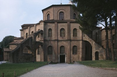 Vista exterior de la basílica de Byzantine School