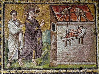 Jesús curando milagrosamente a un paralítico en Cafarnaúm. Mosaico del siglo VI. Basílica de San Apolinar el Nuevo de Rávena (Sant