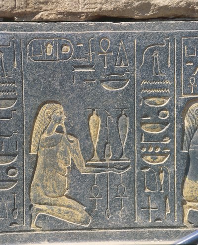 Egipto, Karnak, Capilla Roja de Hatshepsut, relieve dorado, ofrenda de vino de J.B. and Brown J. Rowbotham