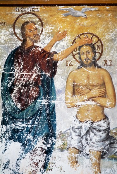 Jesús siendo bautizado por San Juan, fresco en la iglesia del monasterio de San Juan Teólogo (Lista del Patrimonio Mundial de la Unesco) de J.B. and Brown J. Rowbotham