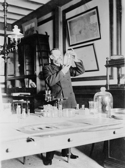 Honoré Charles Grimaldi, Príncipe Alberto de Mónaco en su estudio de C. Chusseau Flaviens