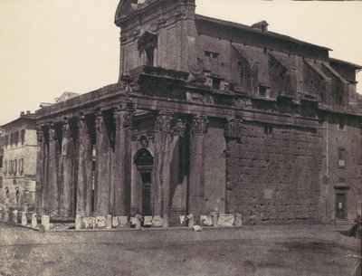 Templo de Antonio y Faustina, San Lorenzo en Miranda, Roma, 1850s de Calvert Jones