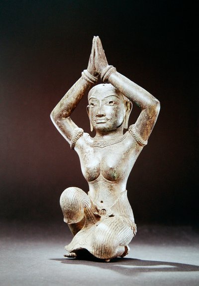 Mujer arrodillada, segunda mitad del siglo XI de Cambodian