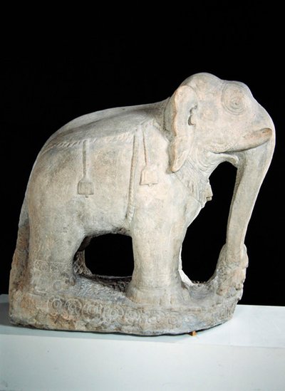 Estatua de Elefante, estilo Bayon, de Preah Khan, finales del siglo XII - principios del siglo XIII de Cambodian Cambodian