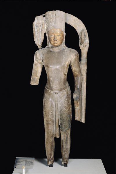 Estatua de pie de Harihara, estilo Phnom Da, de Angkor Borei de Cambodian School
