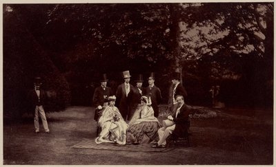 Grupo de Sus Altezas Reales la Princesa Clementina de Saxe Cobourg Gotha, sus Hijos e Hija, el Duque d