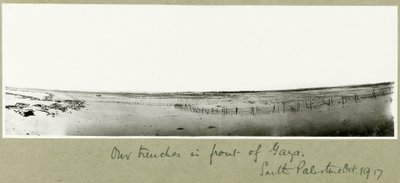 Nuestras trincheras frente a Gaza, octubre de 1917 de Capt. Arthur Rhodes
