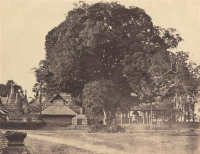 Rangún: Gran campana de la pagoda Shwe Dagon, noviembre 1855 de Captain Linnaeus Tripe