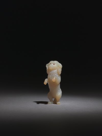 Caniche mendigando, finales de 1800-principios de 1900 de Carl Fabergé