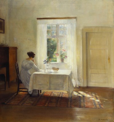 Una Mujer Sentada en una Mesa junto a una Ventana de Carl Holsoe