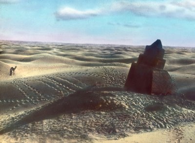 Marruecos, hito en el desierto, fecha de la imagen: hacia 1910. Archivo Carl Simon de Carl Simon