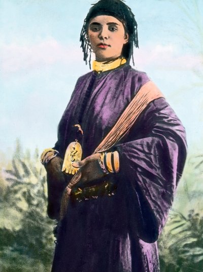 Marruecos, retrato de una mujer joven, fecha de la imagen: hacia 1910. Archivo Carl Simon de Carl Simon