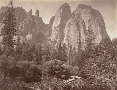 Rocas y agujas de la catedral, ca. 1872, impreso ca. 1876 de Carleton E. Watkins.