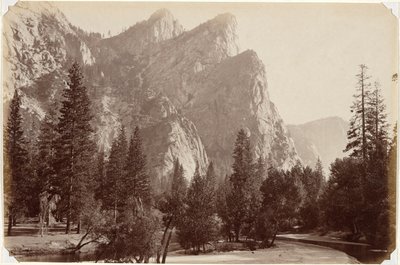 Los Tres Hermanos, 4,480 pies, Valle de Yosemite de Carleton E. Watkins